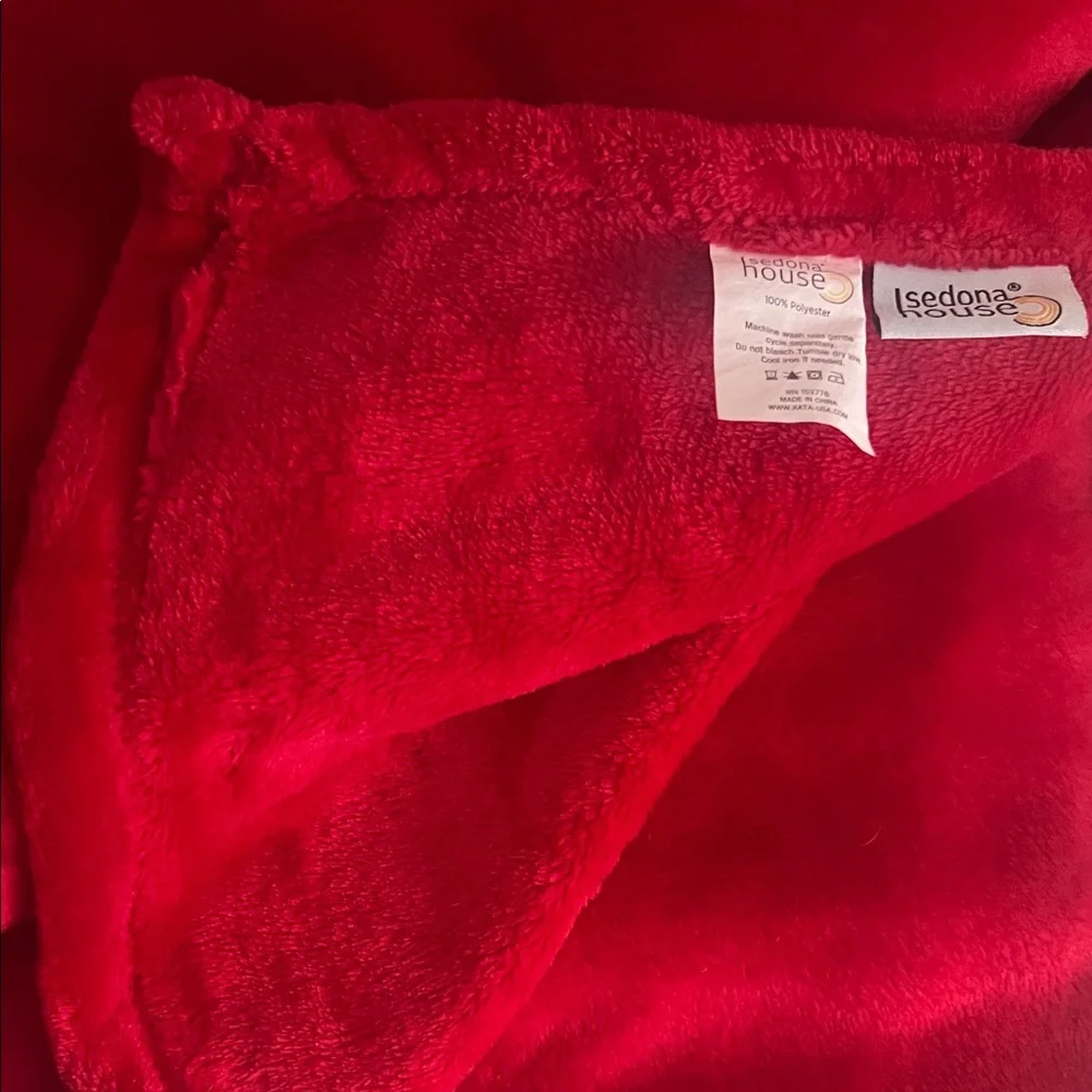 Sedona House Luxurious Red Microfiber Throw Blanket Approx 66”x81”